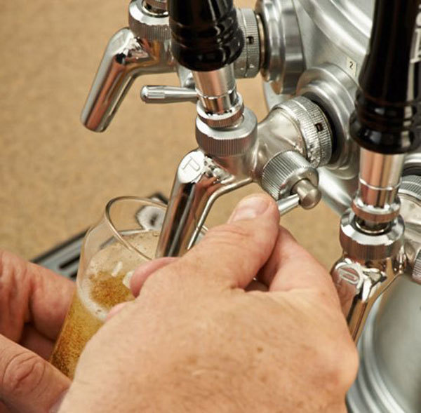 12g09-300_perlick_650ss_flow_control_faucet_tap.jpg