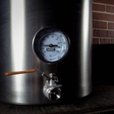 anvil_10_gal_kettle_valve_therm.jpg